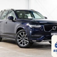 Volvo XC90 D5 Momentum (AWD) 256 MY20 4d Wagon Magic Blue Metallic Turbo Diesel 2.0L